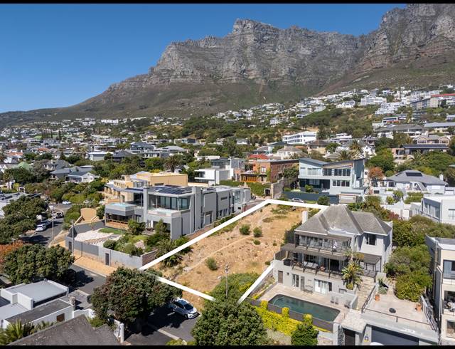 883M² VACANT LAND FOR SALE IN CAMPS BAY